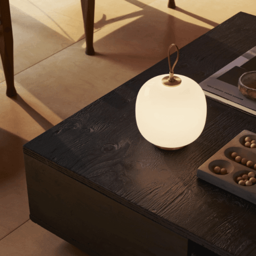 Louis Poulsen VL 45 Radiohus Bordslampa Portabel Mässing / Glossy Pale Rose
